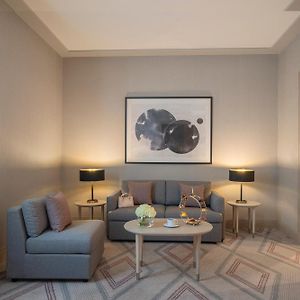 One Bedroom Deluxe Suite City View